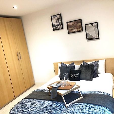 Westone View Villa Sheffield Exteriör bild